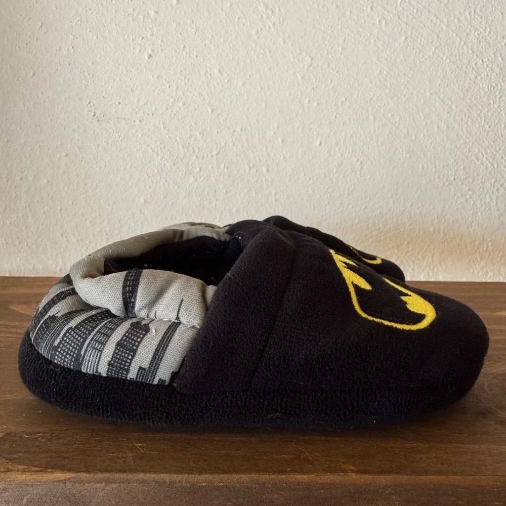 Batman‎ Kids Slippers Toddler Size 7 8 Black Plush DC Comics